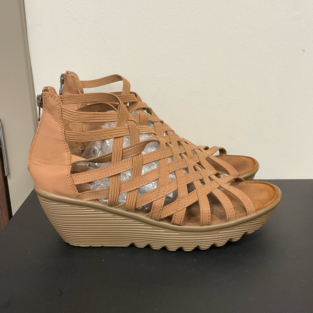 Skechers Tan Strappy Wedge Sandals